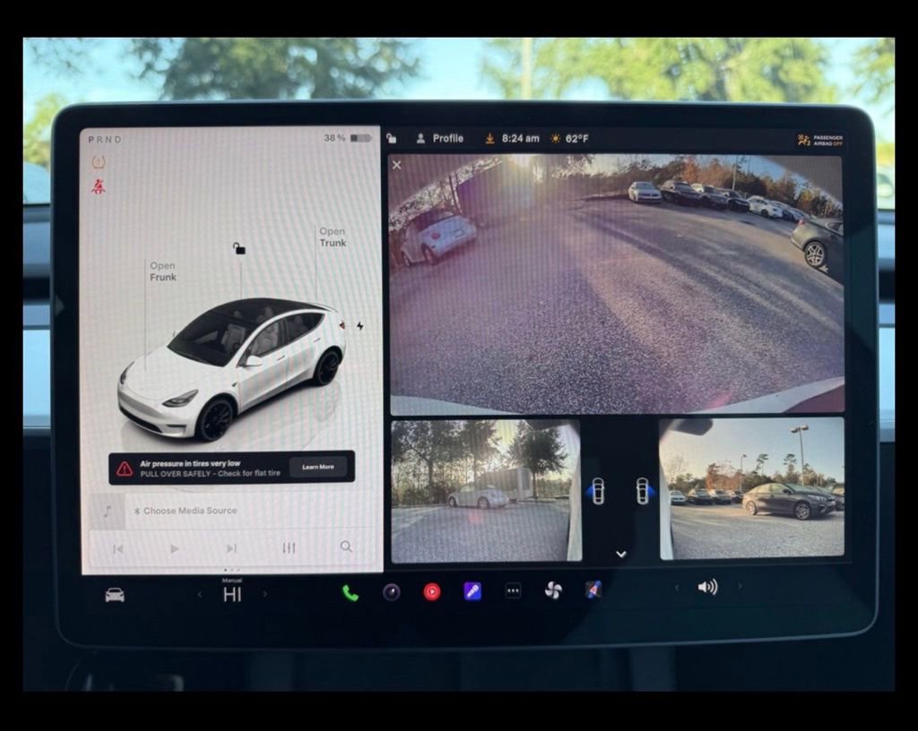 Used 2022 Tesla Model Y Performance image 21