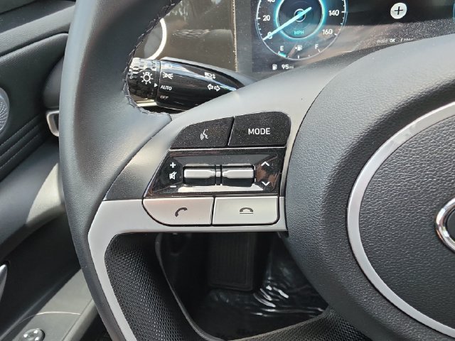 Used 2022 Hyundai Elantra Limited FWD image 22