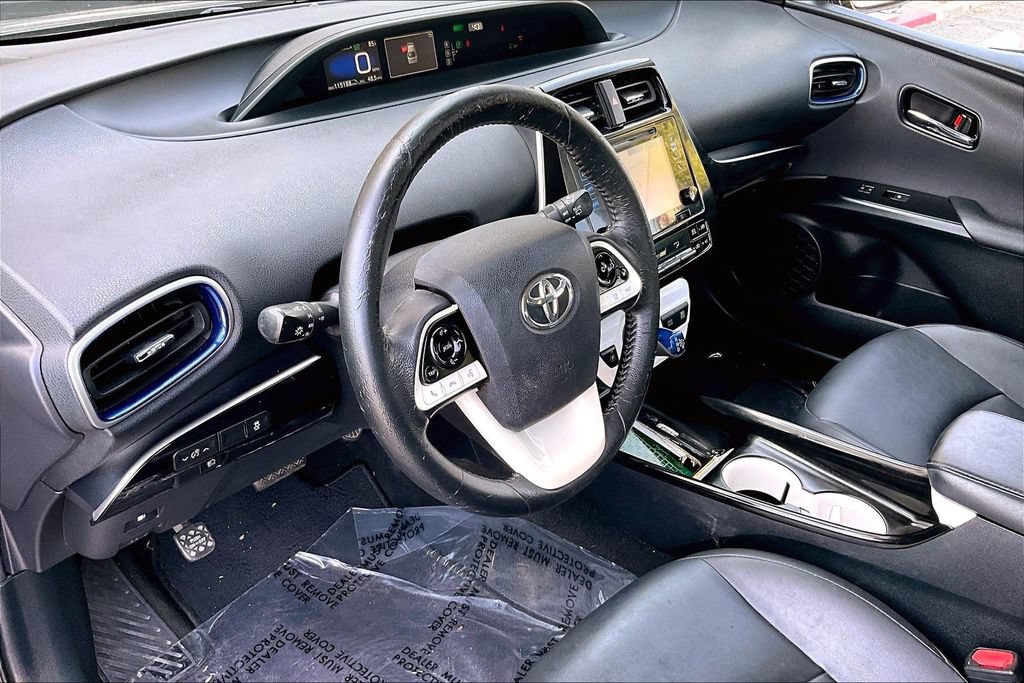 Used 2016 Toyota Prius Four Touring w/ Preferred Accessory Package FWD image 17