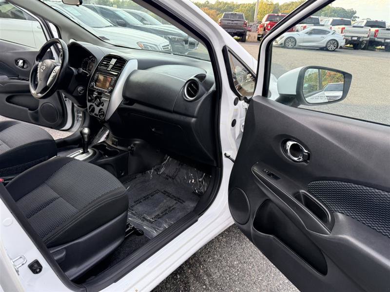 Used 2017 Nissan Versa Note SV FWD image 9