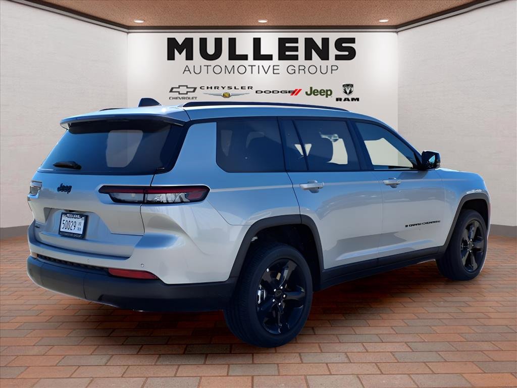 New 2025 Jeep Grand Cherokee L Laredo image 5