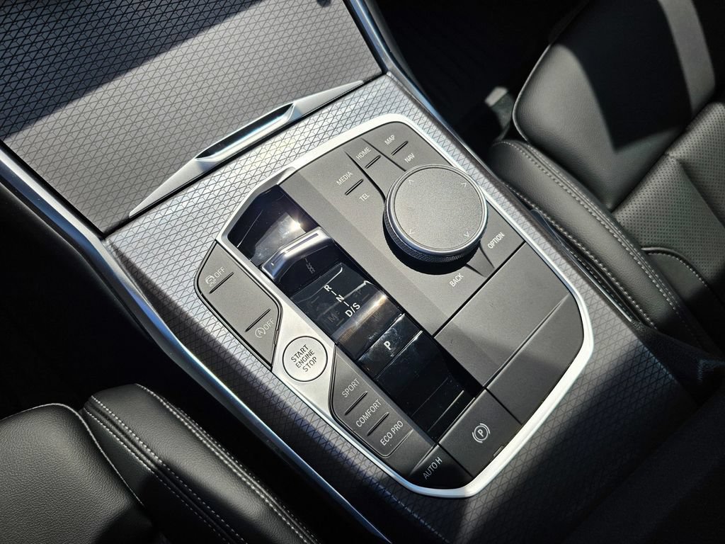 New 2026 BMW 330i Sedan RWD image 23