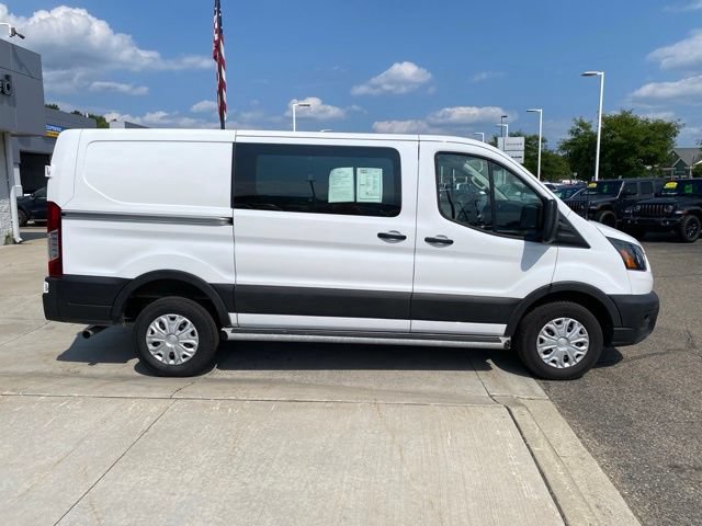 Used 2025 Ford Transit 250 Low Roof w/ Exterior Upgrade Package RWD image 2