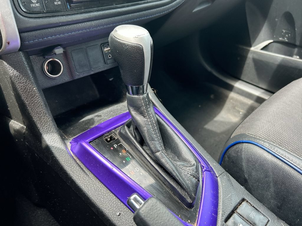 Used 2019 Toyota Corolla SE FWD image 24