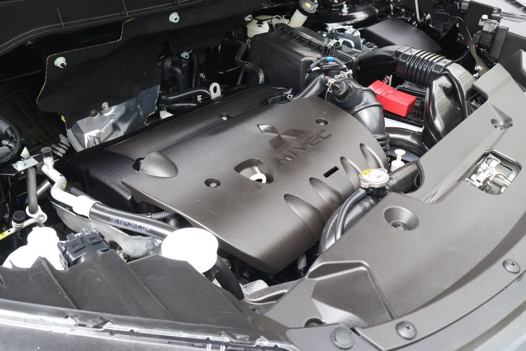 Used 2026 Mitsubishi Outlander Sport ES image 13