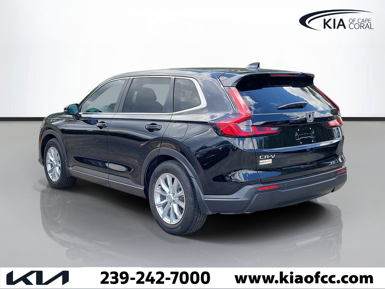 Used 2025 Honda CR-V EX-L image 4