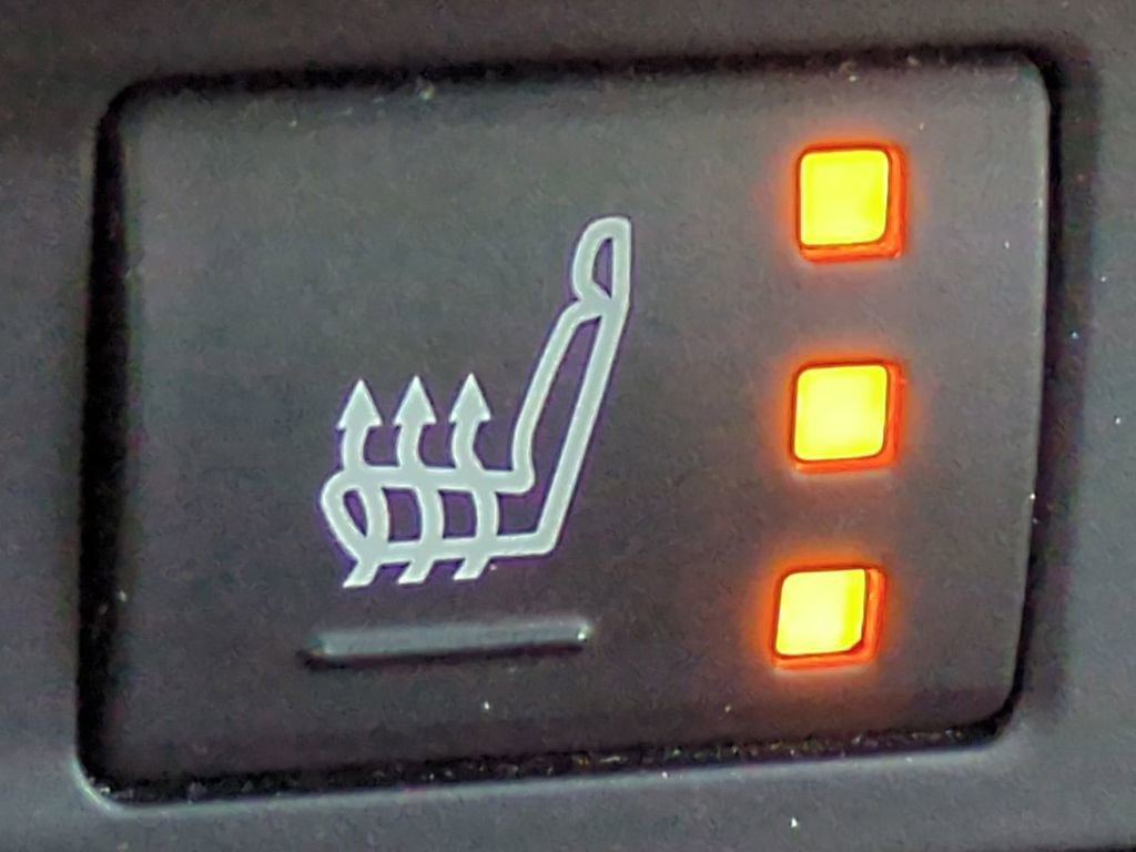 Used 2022 Lexus ES 300h w/ Premium Package image 23