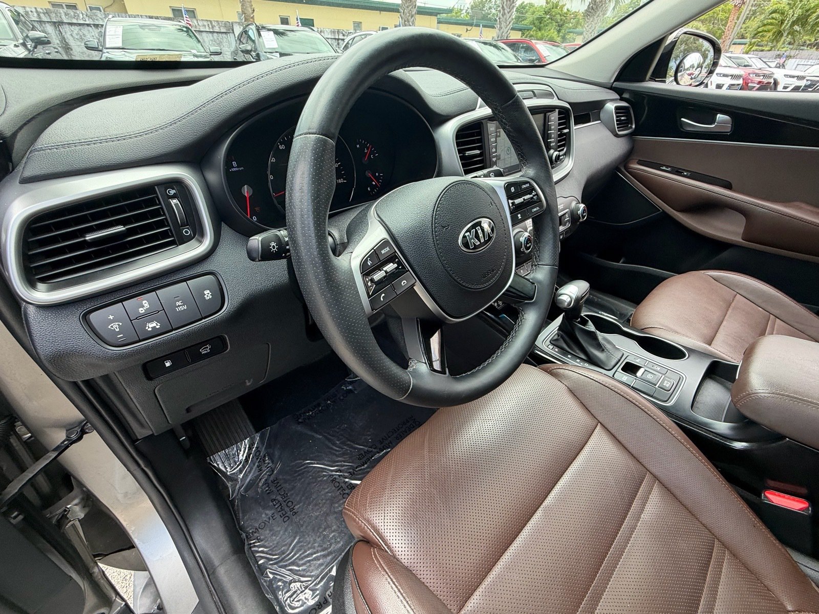 Used 2019 Kia Sorento SX w/ SX Touring Package FWD image 10