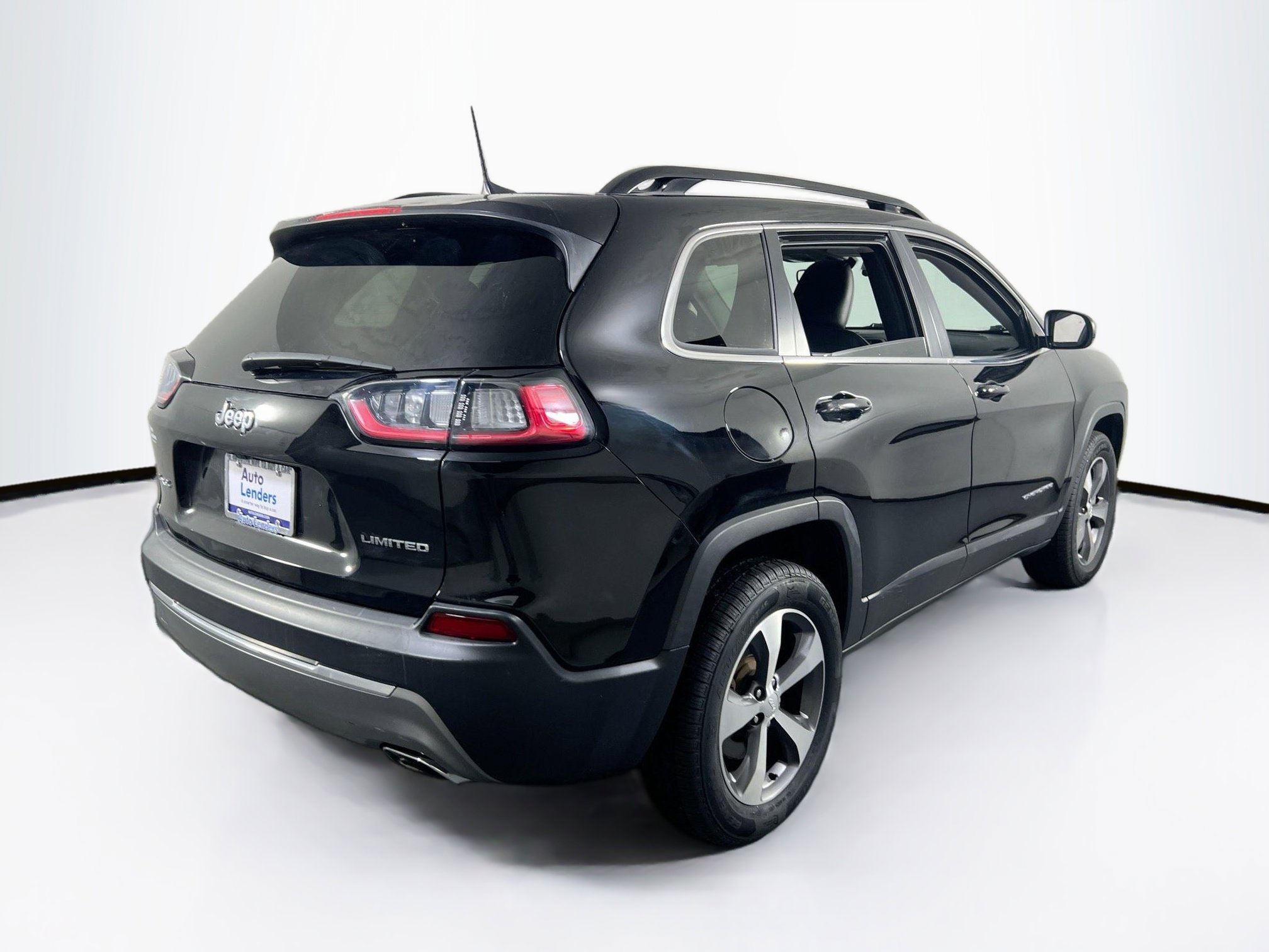 Used 2022 Jeep Cherokee Limited image 5