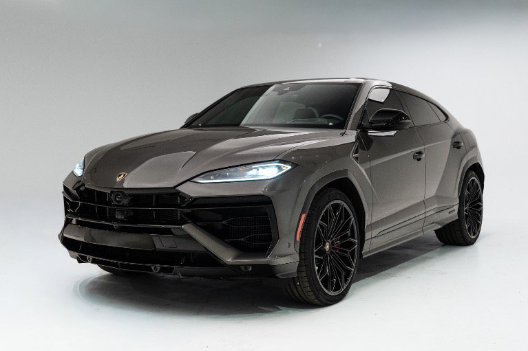 Used 2025 Lamborghini Urus SE AWD/4WD image 35