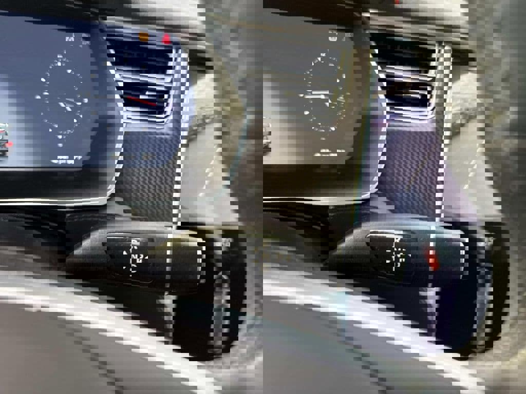 Used 2014 Tesla Model S Performance RWD image 32