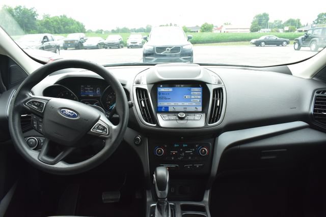 Used 2019 Ford Escape SE FWD image 33