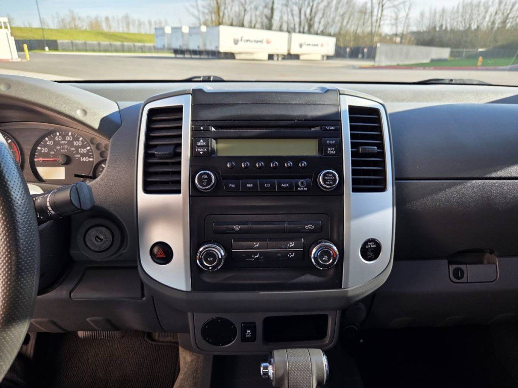Used 2015 Nissan Frontier S RWD image 18