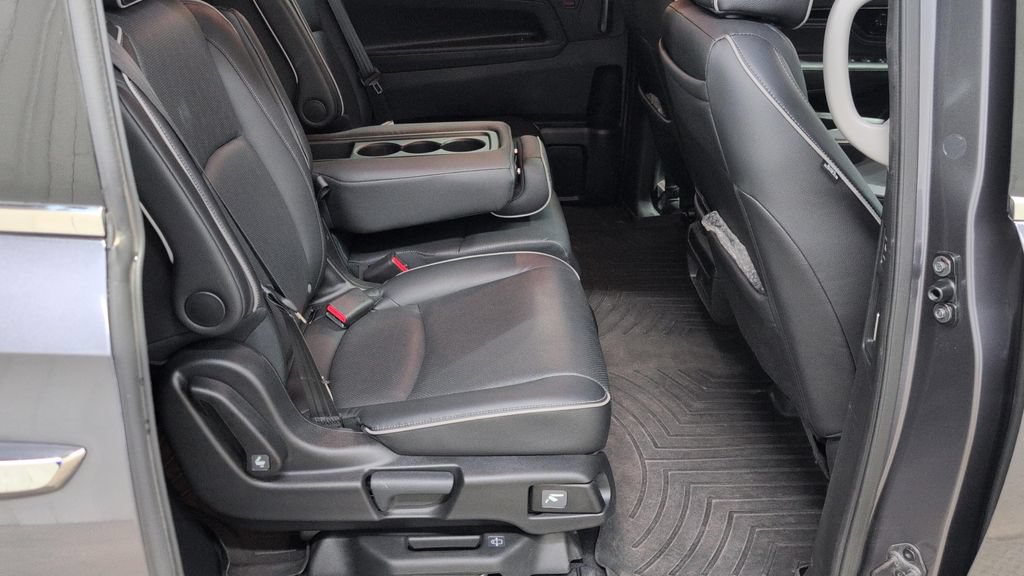 Used 2024 Honda Odyssey Elite image 25
