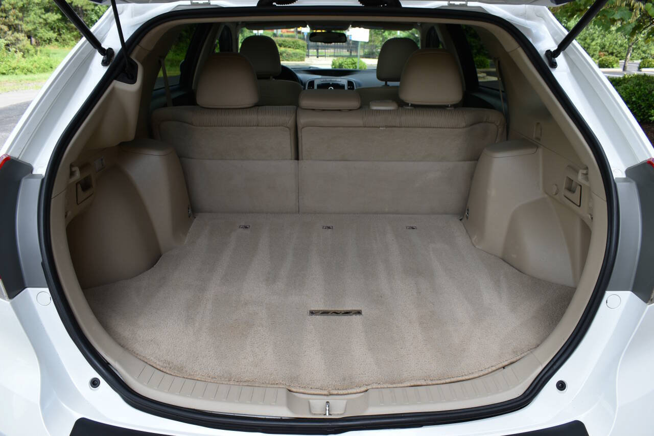 Used 2009 Toyota Venza AWD image 10