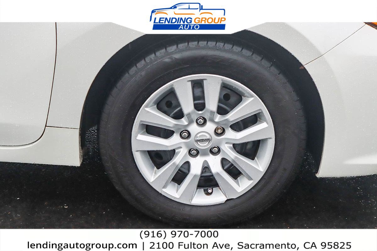 Used 2016 Nissan Altima 2.5 S w/ Power Driver Seat Package image 9