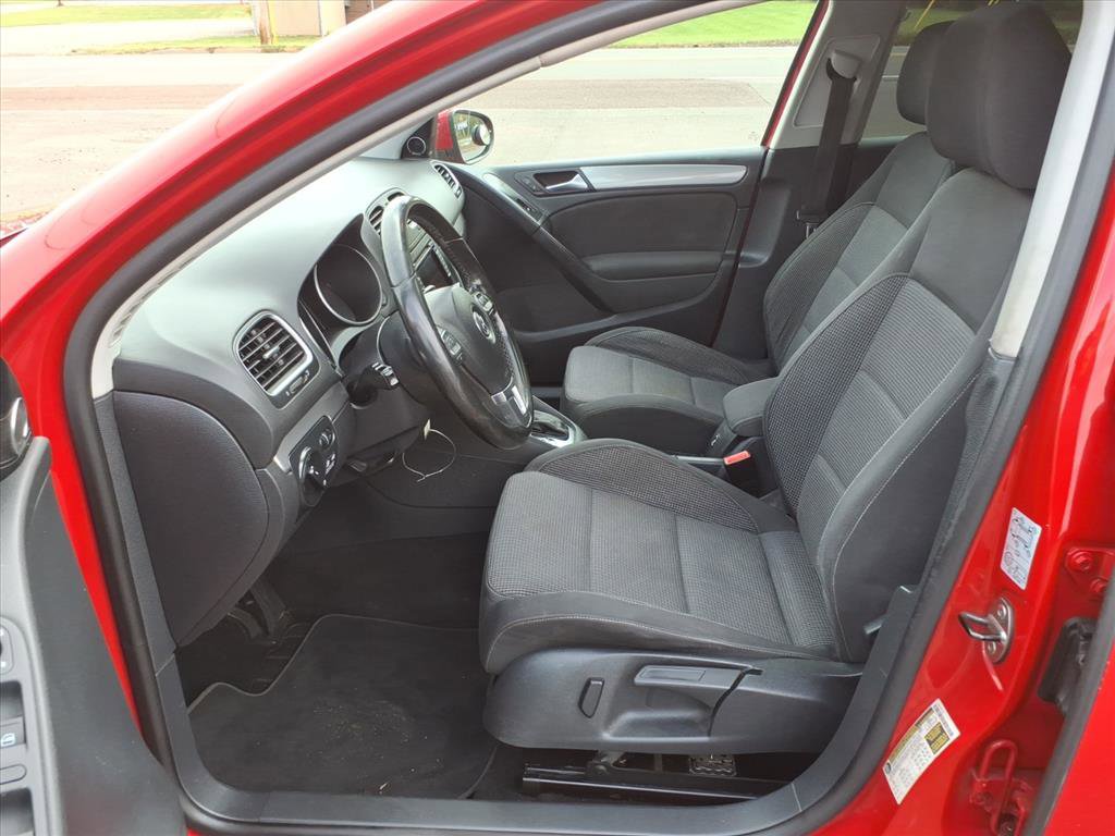 Used 2011 Volkswagen Golf TDI image 10