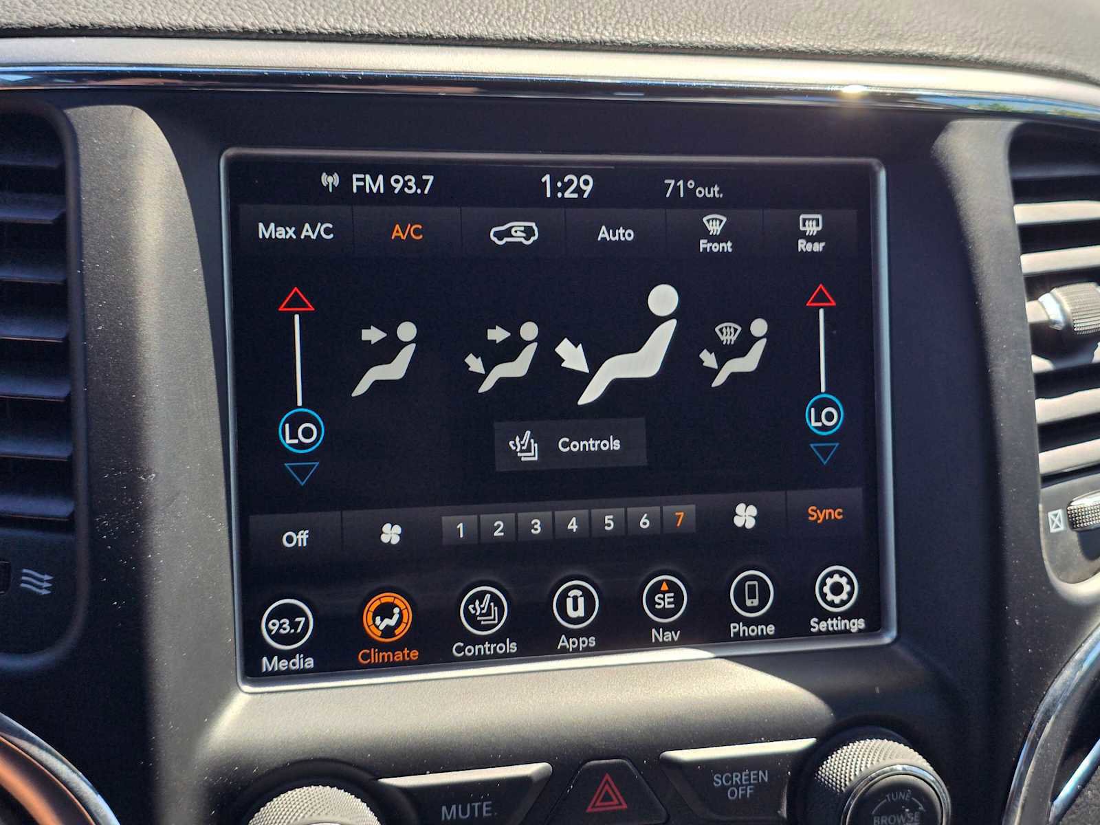 Used 2018 Jeep Grand Cherokee Trailhawk w/ Trailhawk Luxury Group image 29