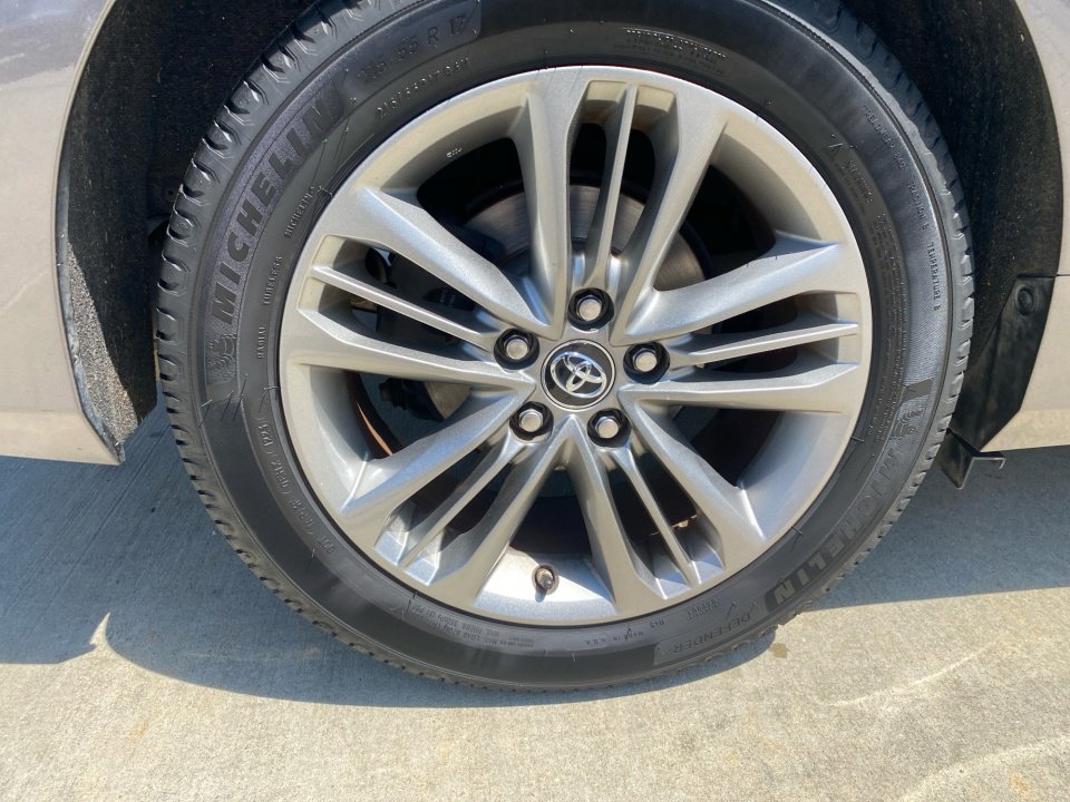 Used 2016 Toyota Camry SE image 27