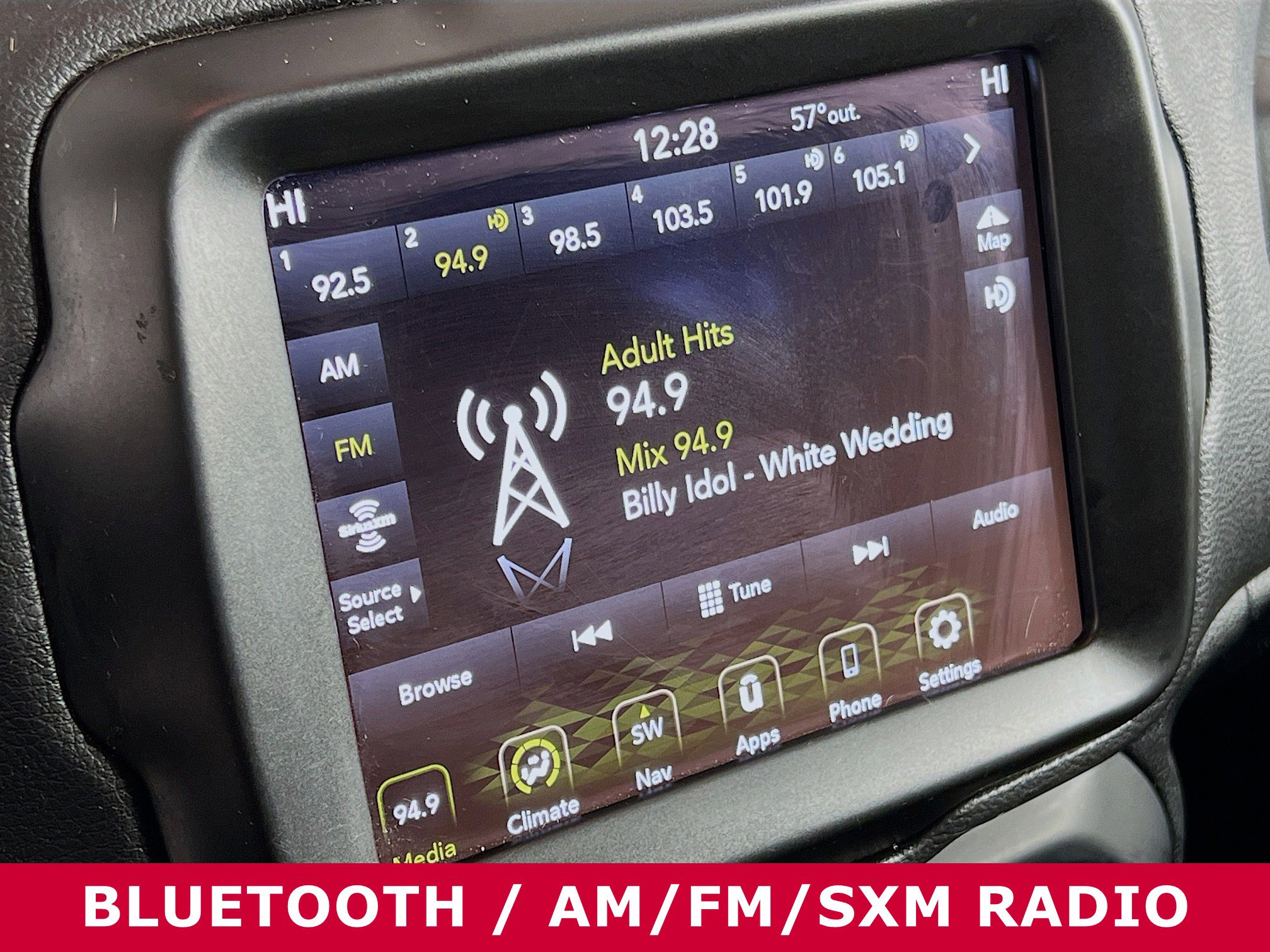 Used 2022 Jeep Renegade Latitude AWD/4WD image 7