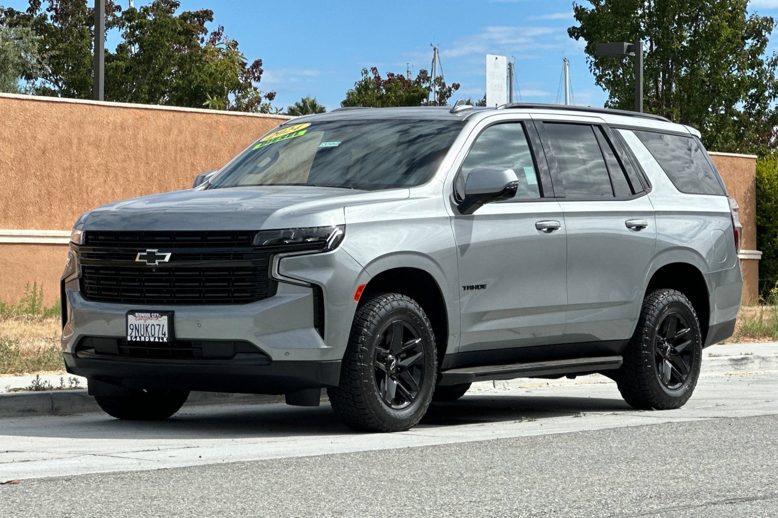 Used 2024 Chevrolet Tahoe RST w/ Luxury Package AWD/4WD image 8