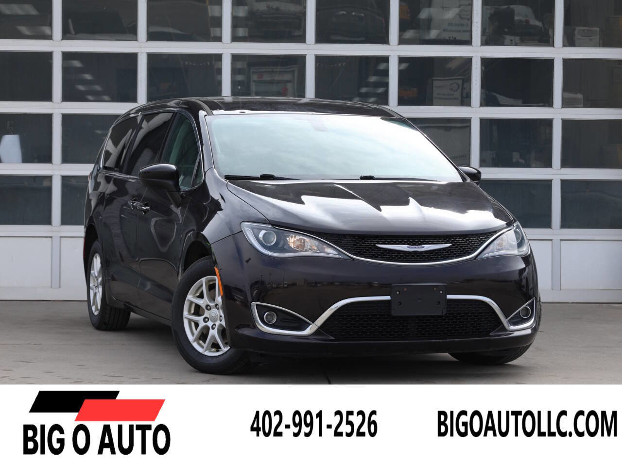 Used 2017 Chrysler Pacifica Touring Plus image 1