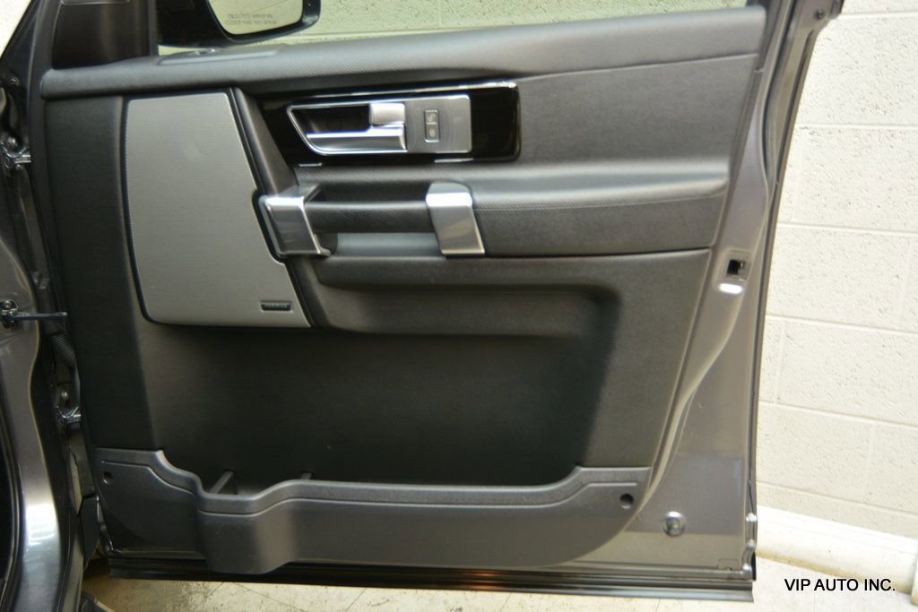 Used 2016 Land Rover LR4 HSE image 8