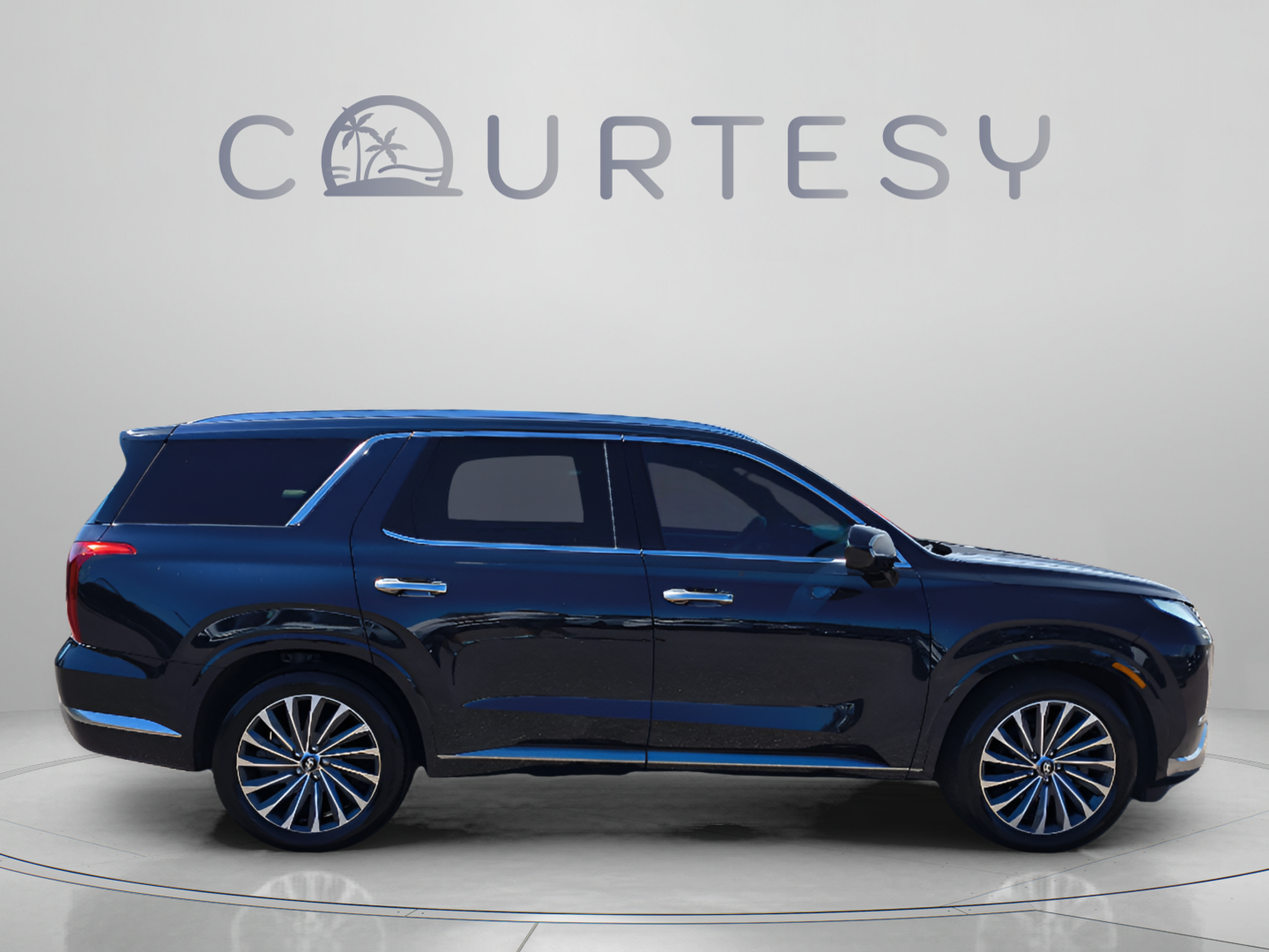 Certified 2024 Hyundai Palisade Calligraphy FWD image 6
