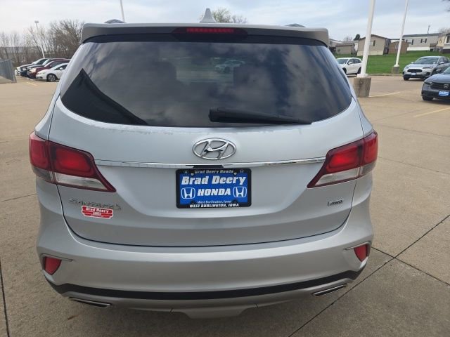 Used 2017 Hyundai Santa Fe SE image 7