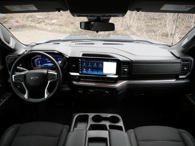 Used 2024 Chevrolet Silverado 1500 LT Trail Boss image 17
