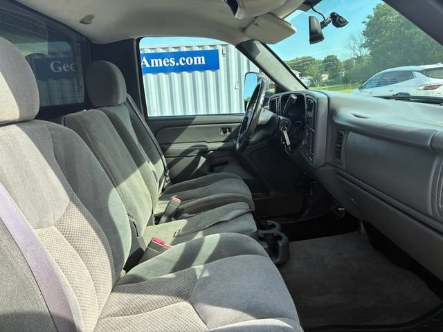 Used 2004 Chevrolet Silverado 2500 LS AWD/4WD image 15