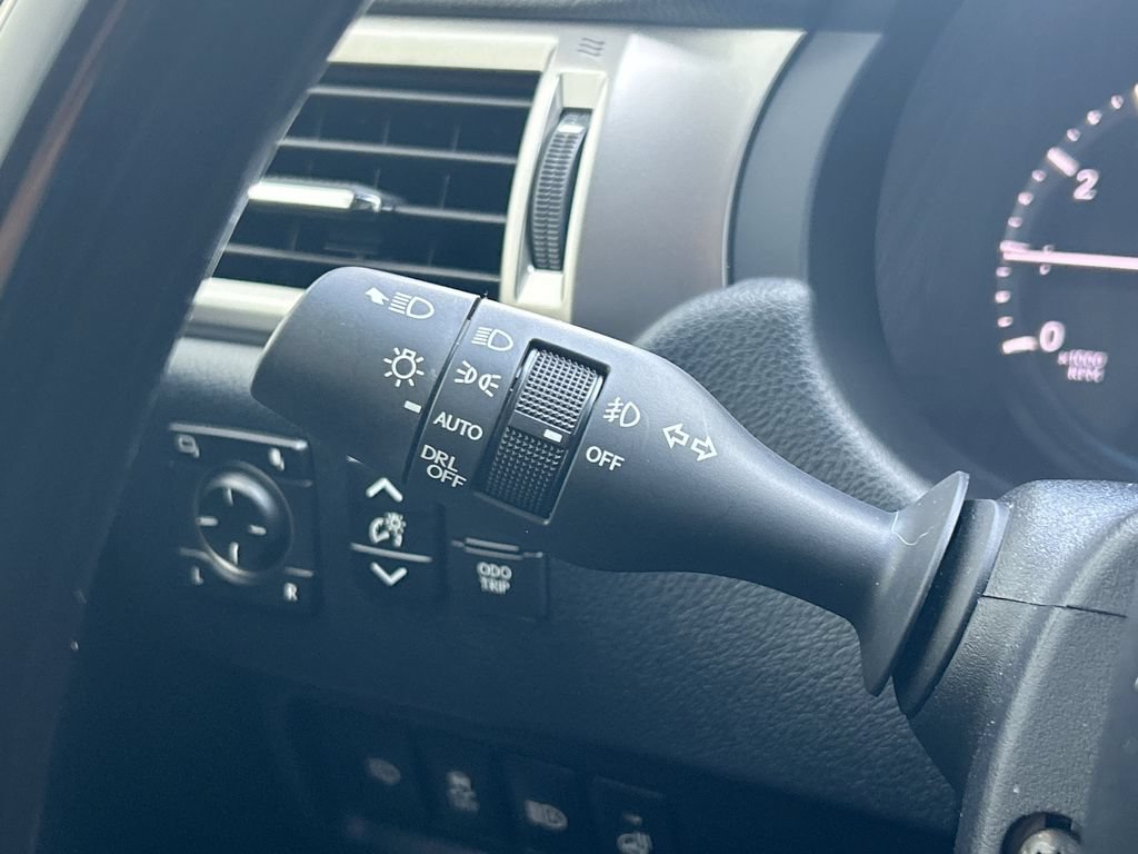 Used 2023 Lexus GX 460 Premium w/ Accessory Package AWD/4WD image 27