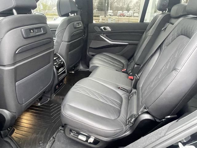 Used 2022 BMW X7 M50i w/ Cold Weather Package AWD/4WD image 13