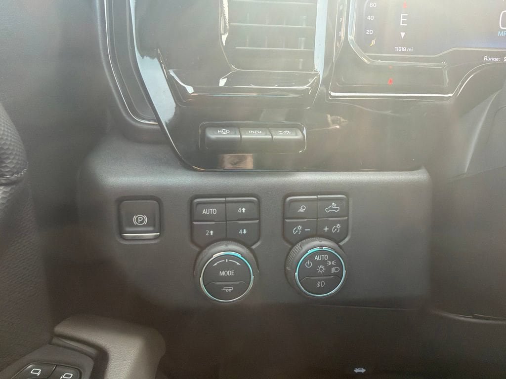 Certified 2025 Chevrolet Silverado 1500 ZR2 w/ Technology Package AWD/4WD image 12