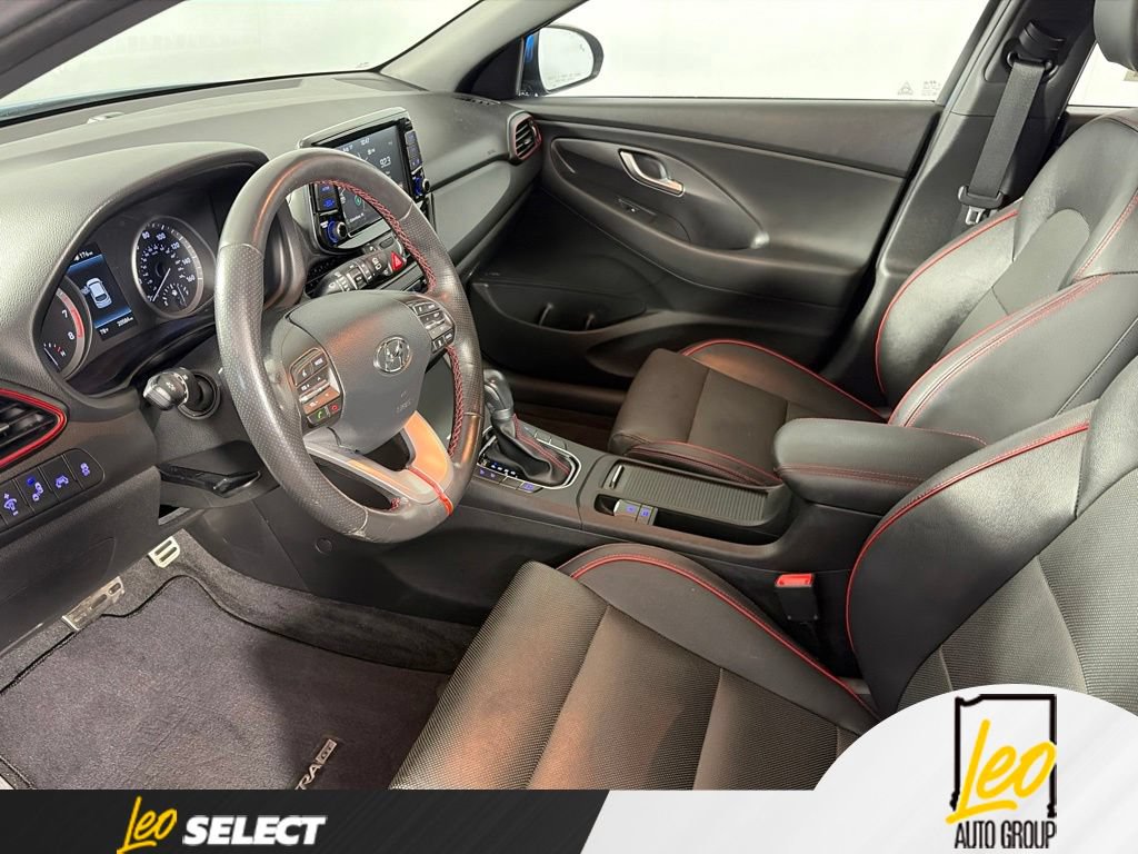 Used 2018 Hyundai Elantra GT Sport w/ Sport Tech Package 04 FWD image 4