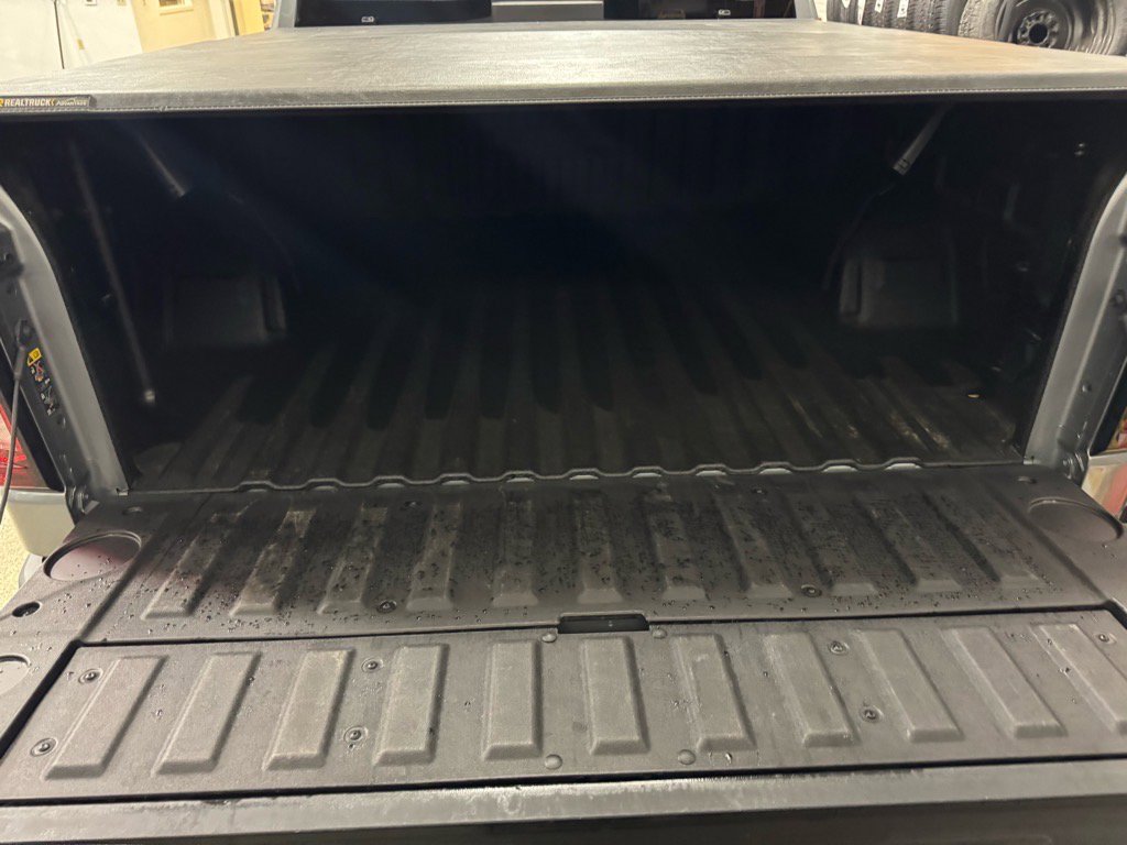 Used 2025 GMC Sierra 1500 Denali w/ Denali Reserve Package image 8