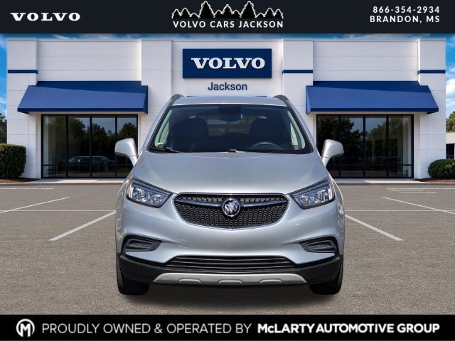 Used 2022 Buick Encore Preferred AWD/4WD image 2