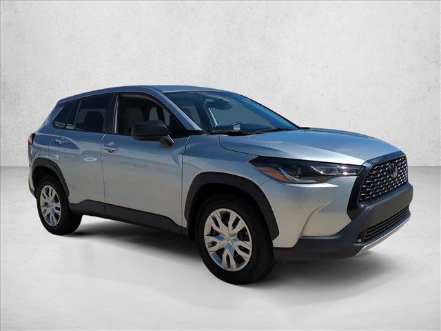 Certified 2025 Toyota Corolla Cross L FWD image 4