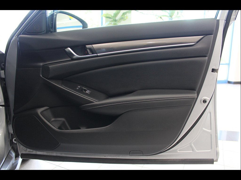 Certified 2022 Honda Accord Sport image 25