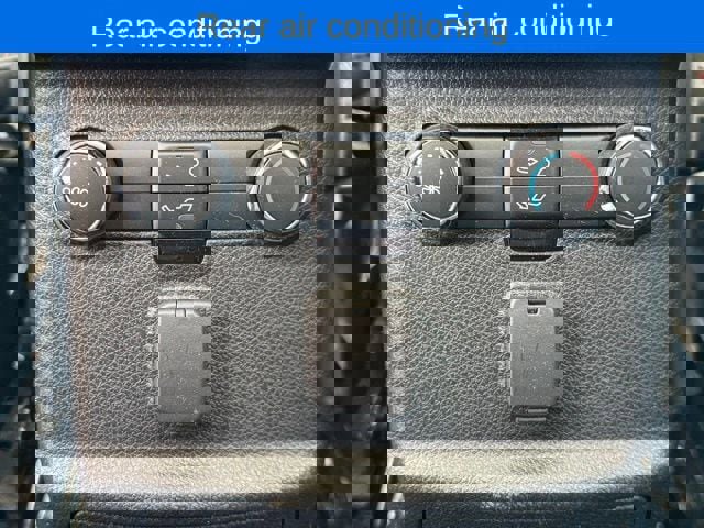 Certified 2018 Ford Explorer XLT w/ Equipment Group 202A image 27