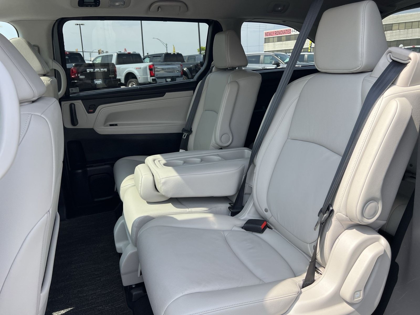 Used 2025 Honda Odyssey EX-L image 24