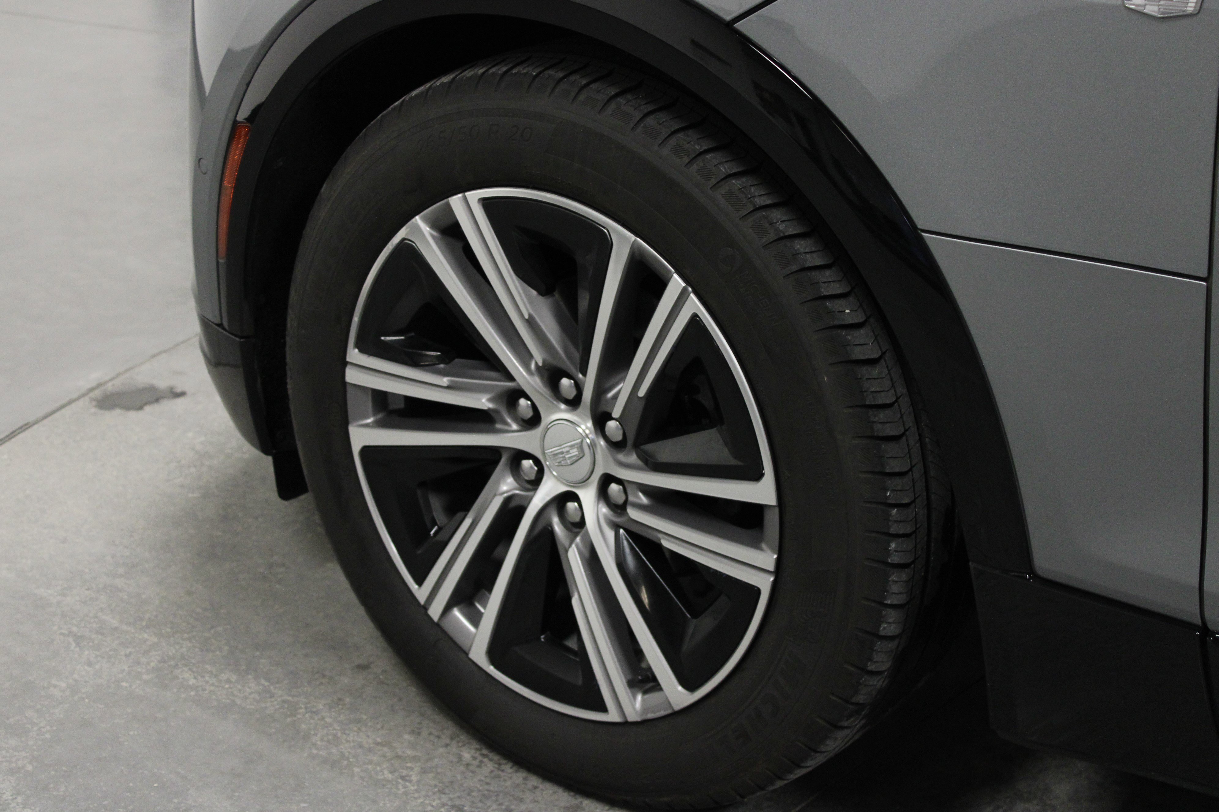 Used 2024 Cadillac Lyriq Luxury image 10