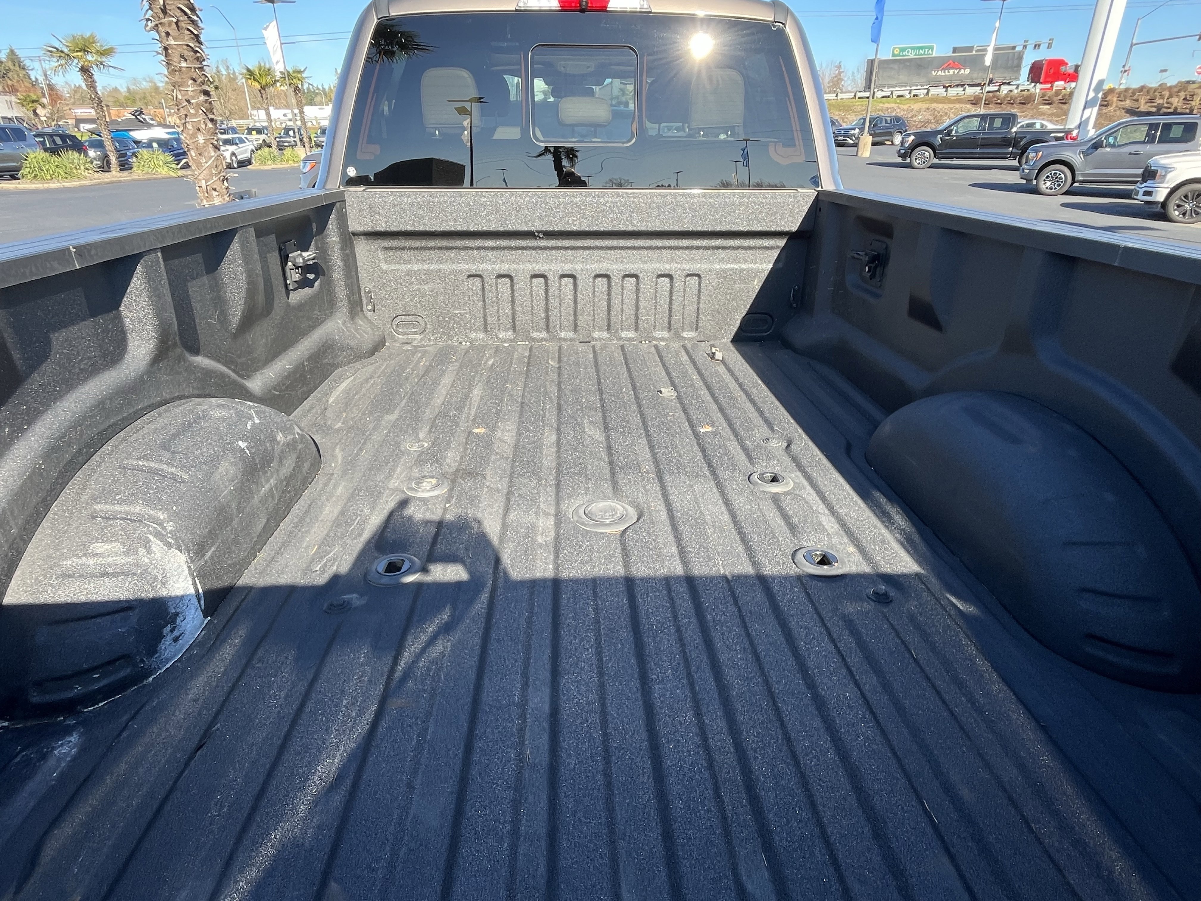 Used 2019 Ford F350 Lariat w/ Lariat Ultimate Package AWD/4WD image 5