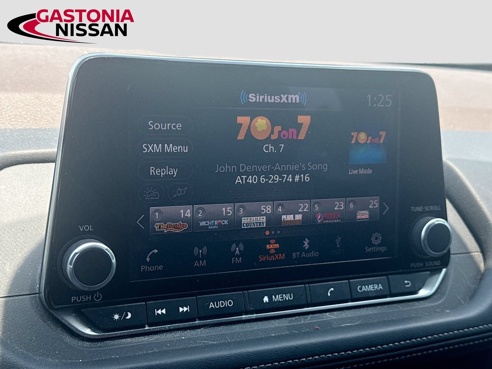 Used 2023 Nissan Rogue SV FWD image 19