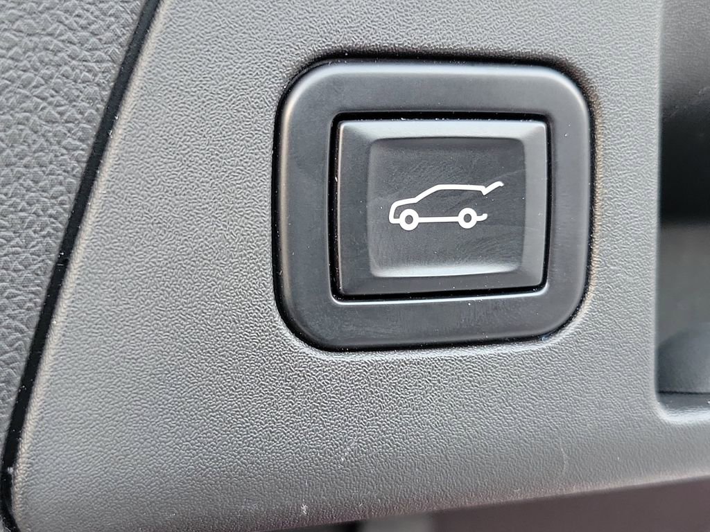 Used 2022 Buick Envision Essence w/ Sport Touring Package image 33