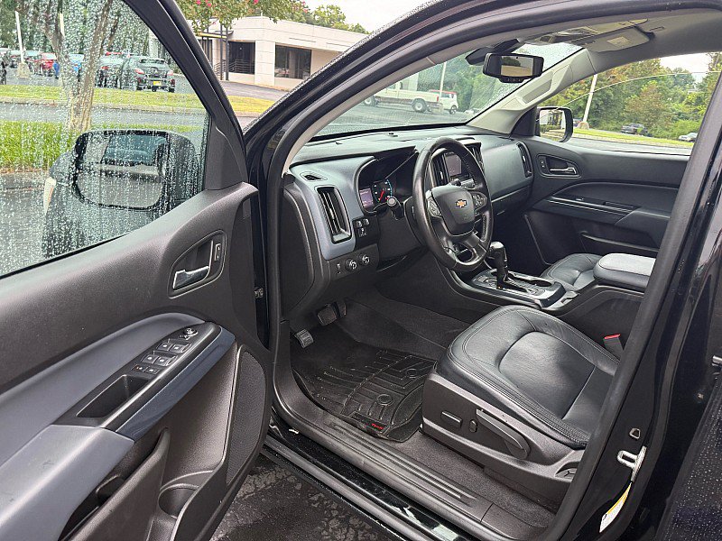 Used 2019 Chevrolet Colorado Z71 w/ Z71 Midnight Edition AWD/4WD image 8