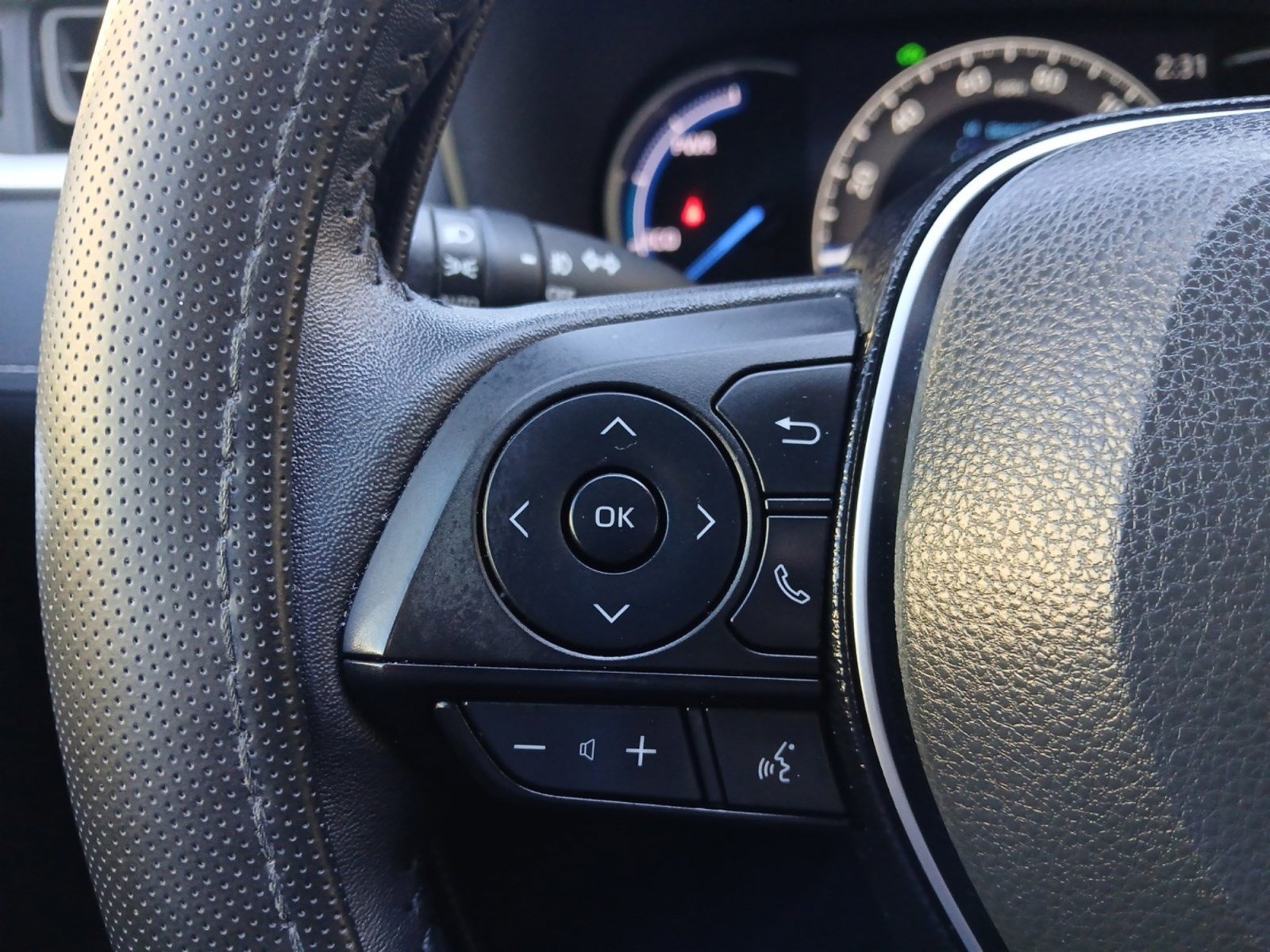 Used 2021 Toyota RAV4 Limited image 17