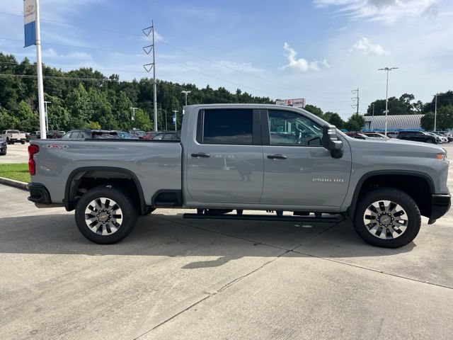 Used 2025 Chevrolet Silverado 2500 Custom w/ Custom Value Package AWD/4WD image 7