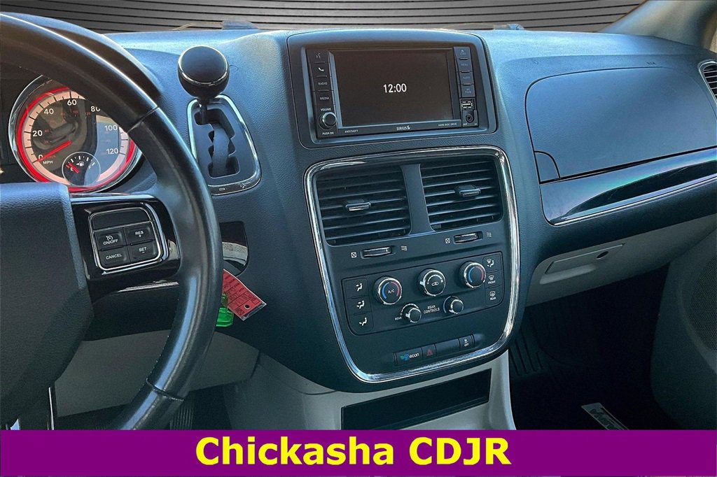 Used 2019 Dodge Grand Caravan SXT image 9