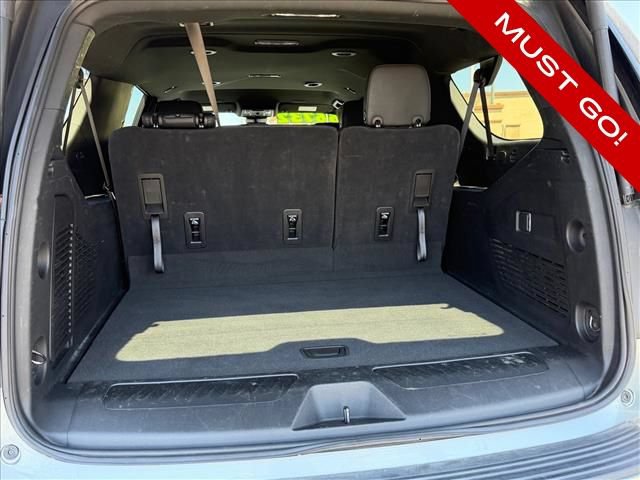 Certified 2025 Chevrolet Suburban LT AWD/4WD image 13